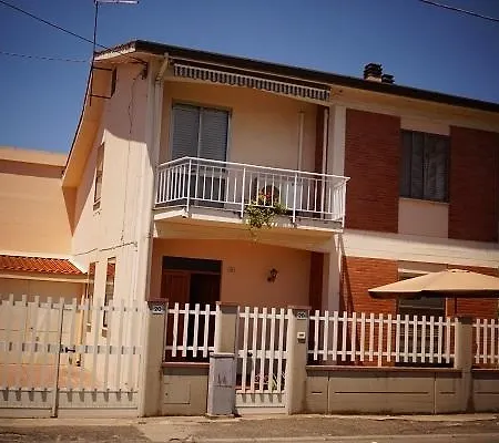 ベッド・アンド・ブレックファスト Il Melograno オリスターノ